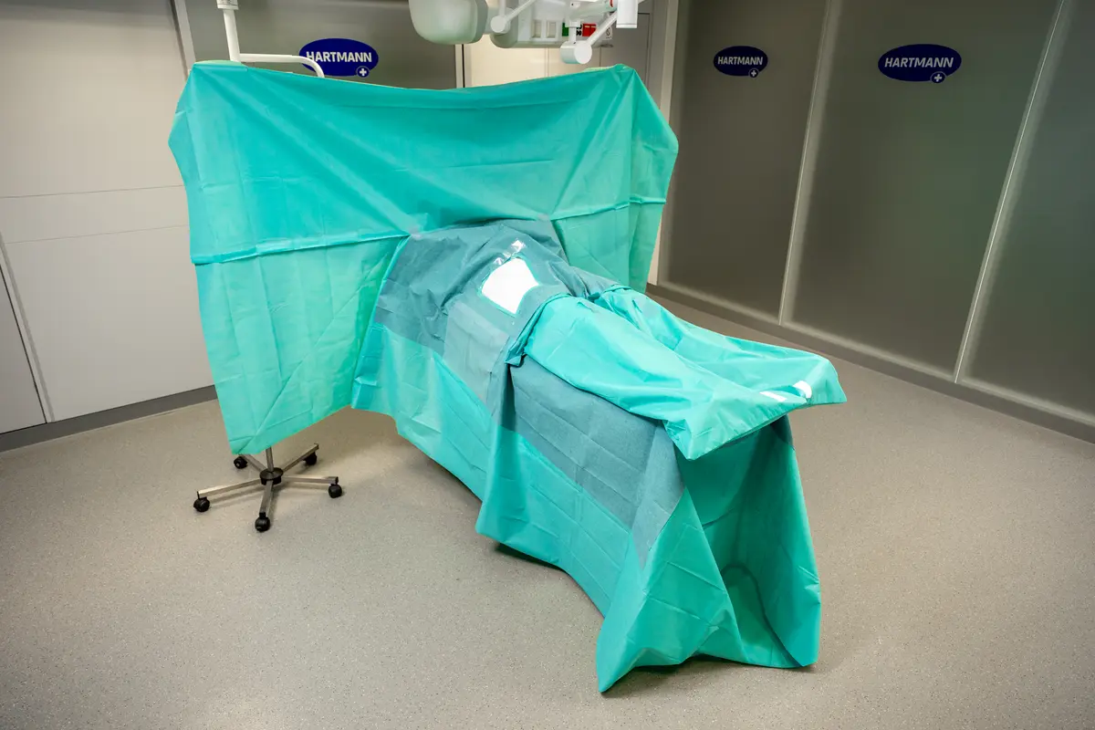Foliodrape Hip 2 Supine